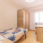 With 3 Bedrooms * Saragossa