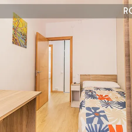 아파트 With 3 Bedrooms *